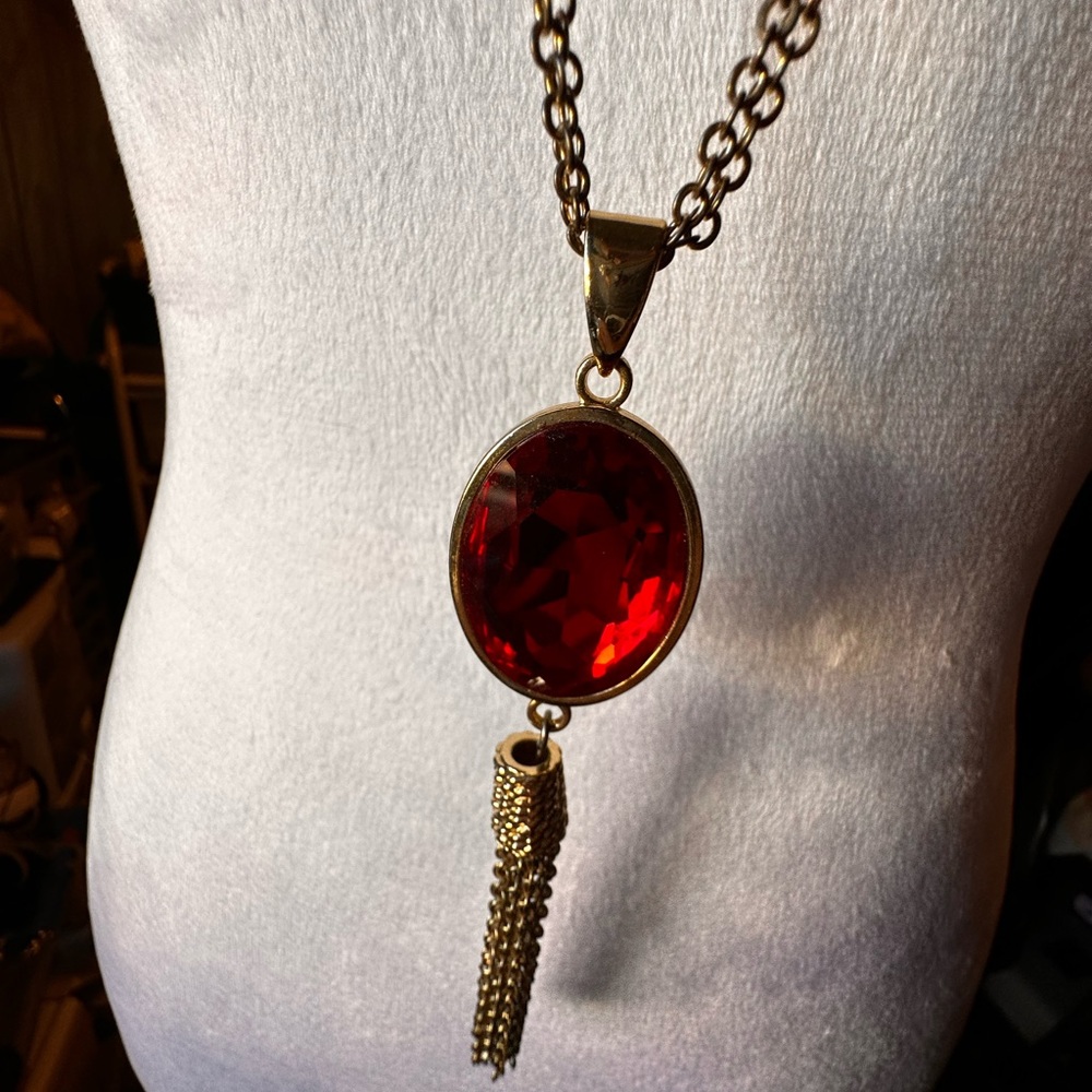 Long Gold Red, Black Crystal with Oval Pendant Necklace - Picture 3 of 6